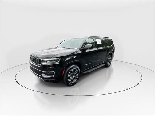 2023 Jeep Wagoneer L Series II 4x2