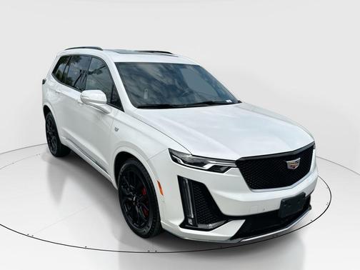 Crystal White Tricoat 2023 Cadillac XT6 Sport AWD