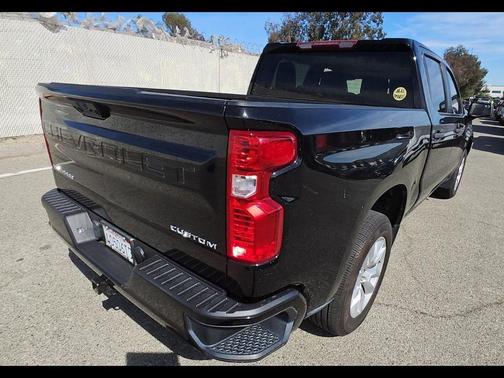 Black 2022 Chevrolet Silverado 1500 Custom