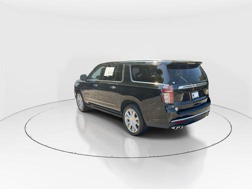 Black 2024 Chevrolet Suburban 4WD High Country