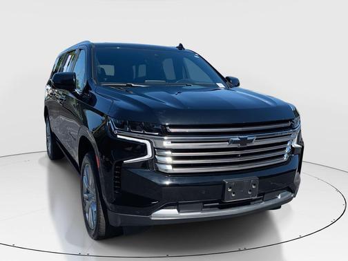 Black 2024 Chevrolet Suburban 4WD High Country