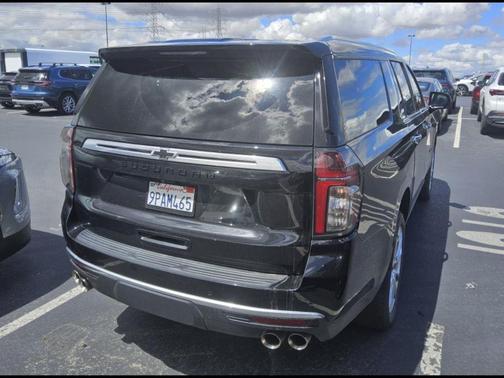 Black 2024 Chevrolet Suburban 4WD High Country