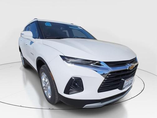 Summit White 2022 Chevrolet Blazer 2LT