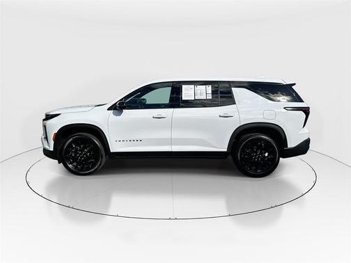 2024 Chevrolet Traverse LS
