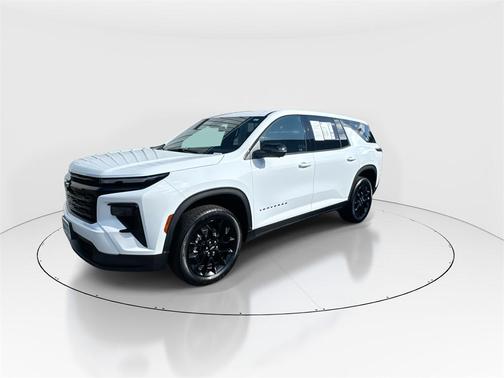 2024 Chevrolet Traverse LS