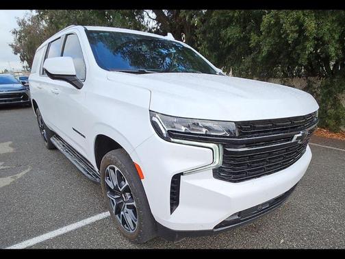 Summit White 2023 Chevrolet Suburban RST