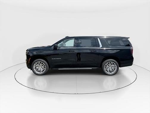 2025 Chevrolet Suburban LT