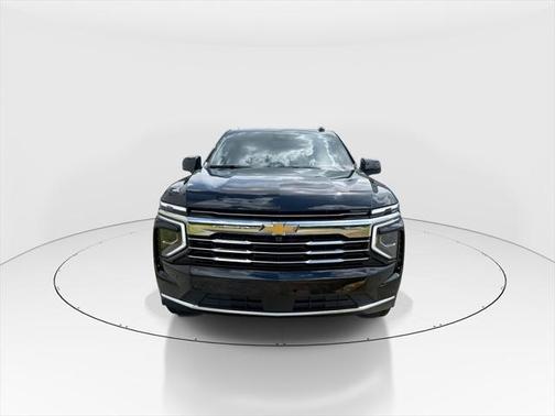 2025 Chevrolet Suburban LT