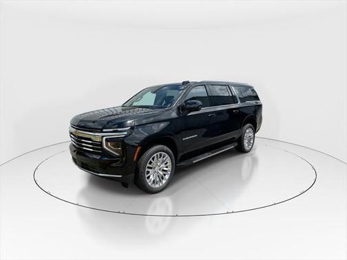 2025 Chevrolet Suburban LT