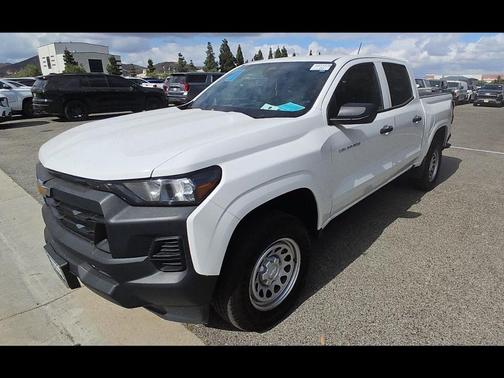 Summit White 2025 Chevrolet Colorado WT