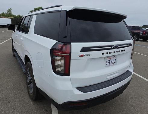 Summit White 2023 Chevrolet Suburban 4WD Z71