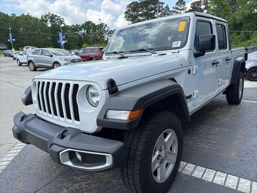 2023 Jeep Gladiator Sport S