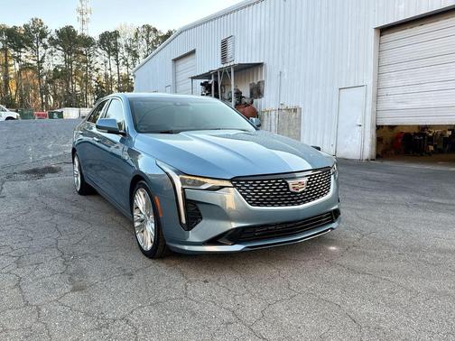 2023 Cadillac CT4 Premium Luxury