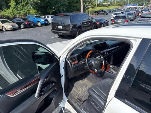 2017 Lexus LX 570 Base