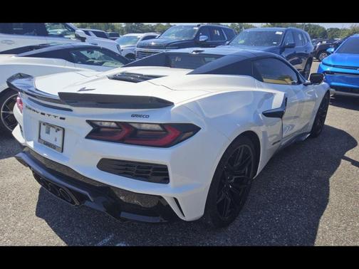 Arctic White 2024 Chevrolet Corvette Z06