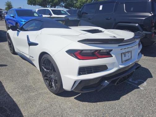Arctic White 2024 Chevrolet Corvette Z06