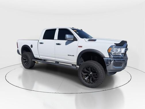 2019 RAM 2500 Tradesman Crew Cab 4x4 6'4' Box