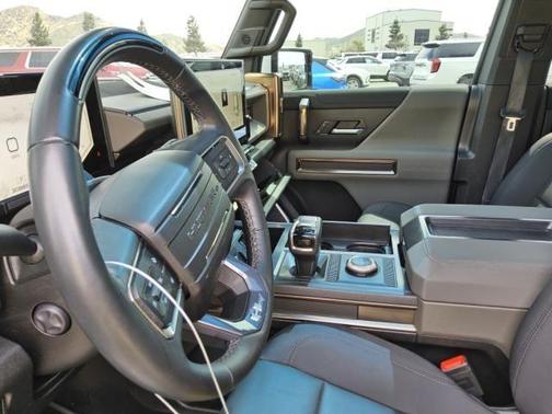 Interstellar White 2025 GMC HUMMER EV Pickup 3X