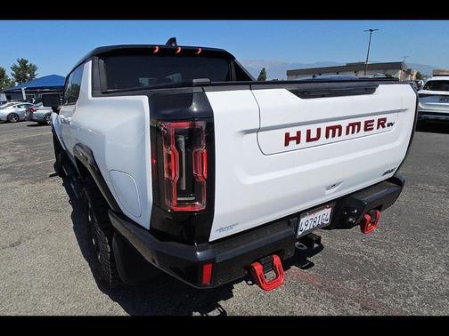 Interstellar White 2024 GMC HUMMER EV Pickup 3X