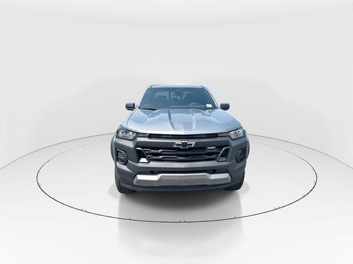 Sterling Gray Metallic 2026 Chevrolet Colorado Trail Boss