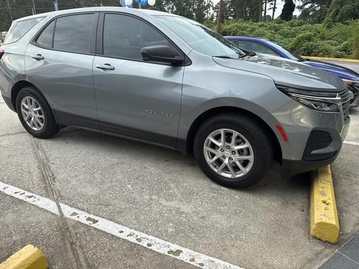 2023 Chevrolet Equinox LS