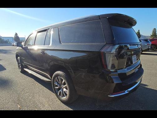 Black 2025 Chevrolet Suburban LT
