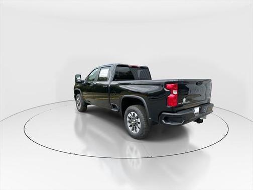 2025 Chevrolet Silverado 2500 Custom