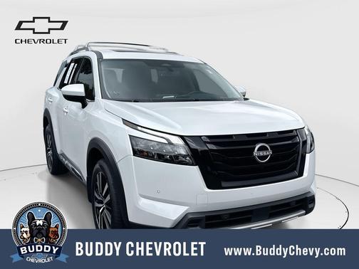 Everest White Pearl Tricoat 2025 Nissan Pathfinder Platinum 4WD