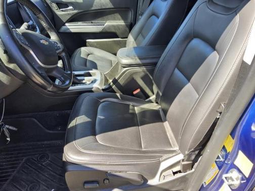 Pacific Blue Metallic 2019 Chevrolet Colorado LT