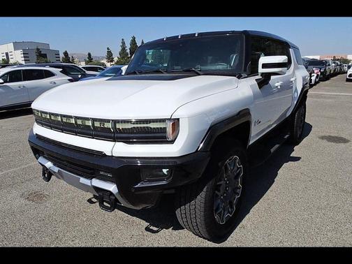 Interstellar White 2025 GMC HUMMER EV SUV 3X