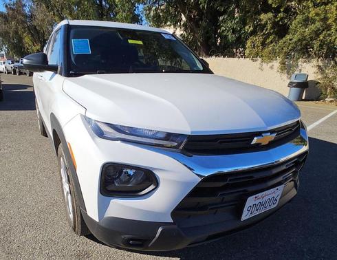 Summit White 2023 Chevrolet Trailblazer LS