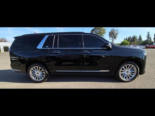 2022 Cadillac Escalade ESV Premium Luxury
