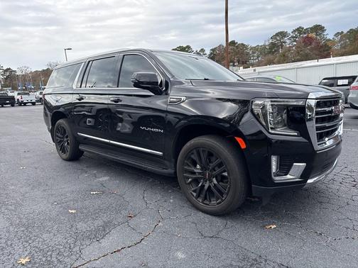 2023 GMC Yukon XL SLT