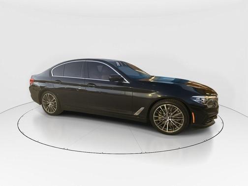 2019 BMW 530 530i