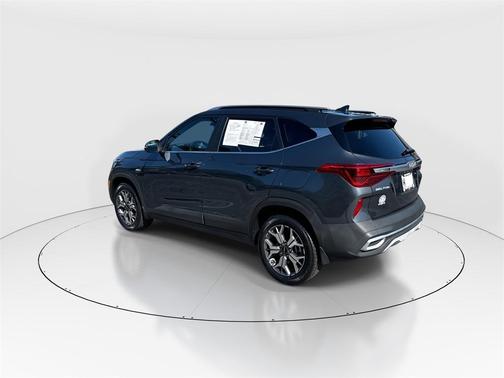 2023 Kia Seltos EX