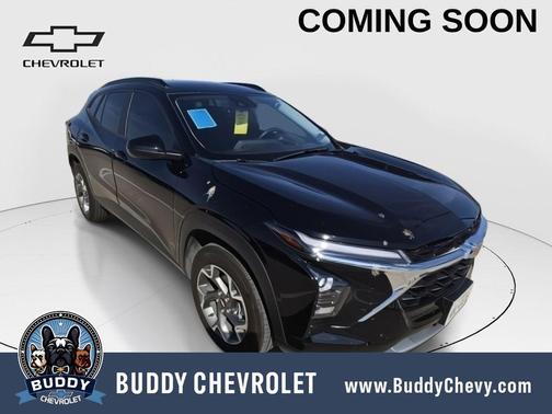 Mosaic Black Metallic 2025 Chevrolet Trax LT