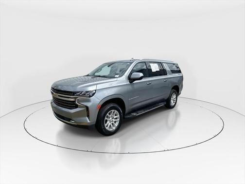 2023 Chevrolet Suburban LT
