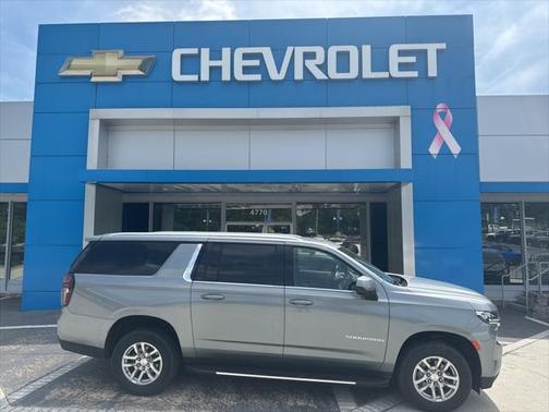 2023 Chevrolet Suburban LT