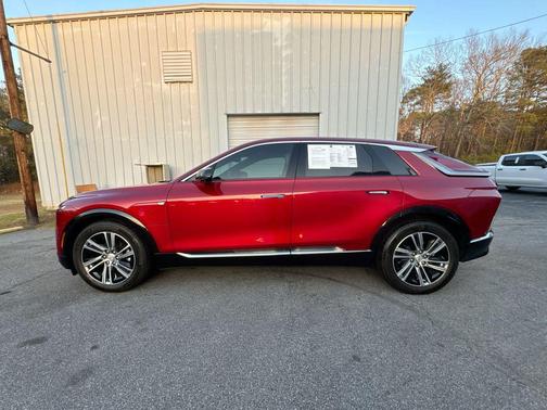 2024 Cadillac LYRIQ Luxury