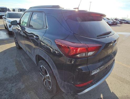Mosaic Black Metallic 2026 Chevrolet Trailblazer LT