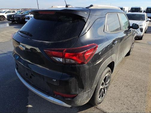 Mosaic Black Metallic 2026 Chevrolet Trailblazer LT