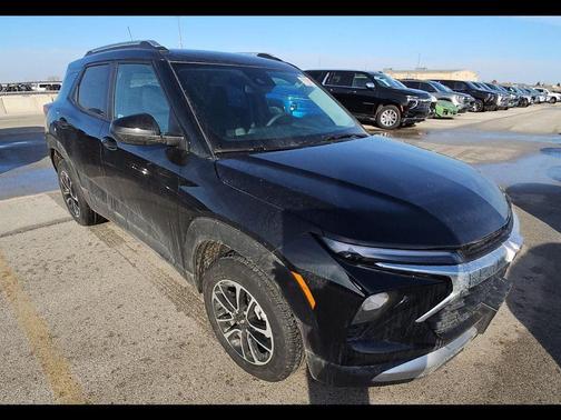 Mosaic Black Metallic 2026 Chevrolet Trailblazer LT