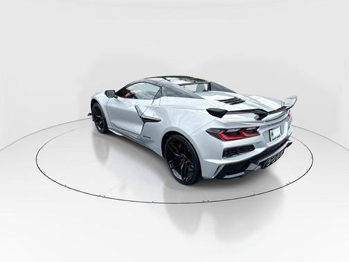 Blade Silver Metallic 2026 Chevrolet Corvette Z06