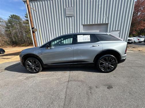 2025 Cadillac OPTIQ Sport 2 AWD