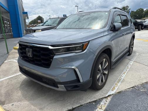 Sonic Gray Pearl 2025 Honda Pilot Elite