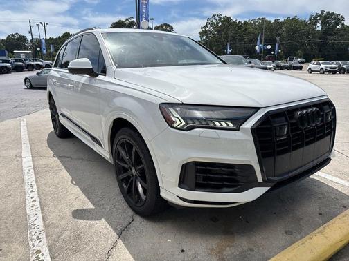Carrara White 2024 Audi Q7 55 Premium Plus