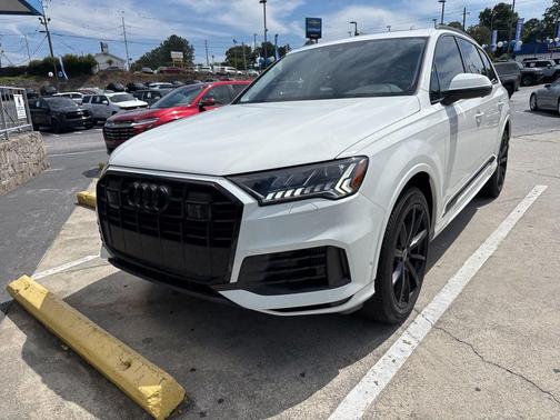 Carrara White 2024 Audi Q7 55 Premium Plus
