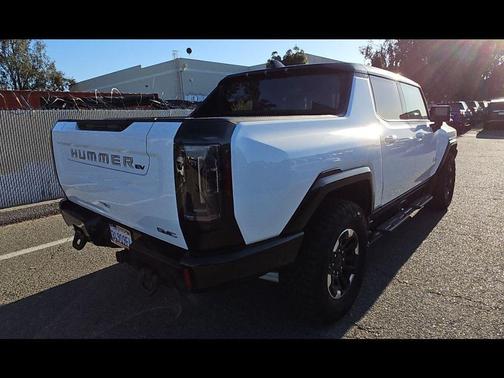 Interstellar White 2025 GMC HUMMER EV Pickup 3X