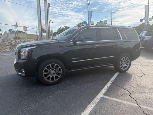 Onyx Black 2017 GMC Yukon Denali
