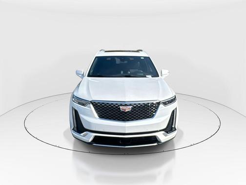 2025 Cadillac XT6 Premium Luxury FWD